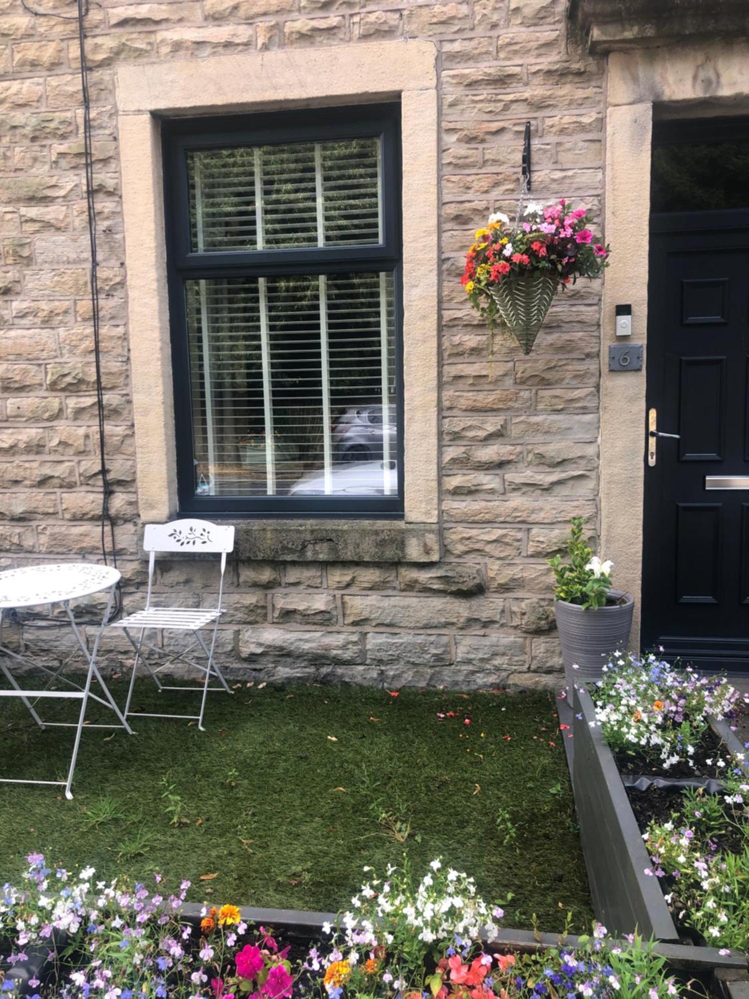 Riverside Cottage Whalley Exterior photo